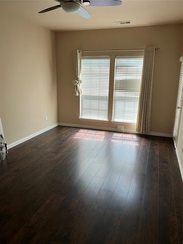 1803 E Branch Hollow Drive, Carrollton, TX 75007