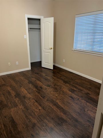 1803 E Branch Hollow Drive, Carrollton, TX 75007