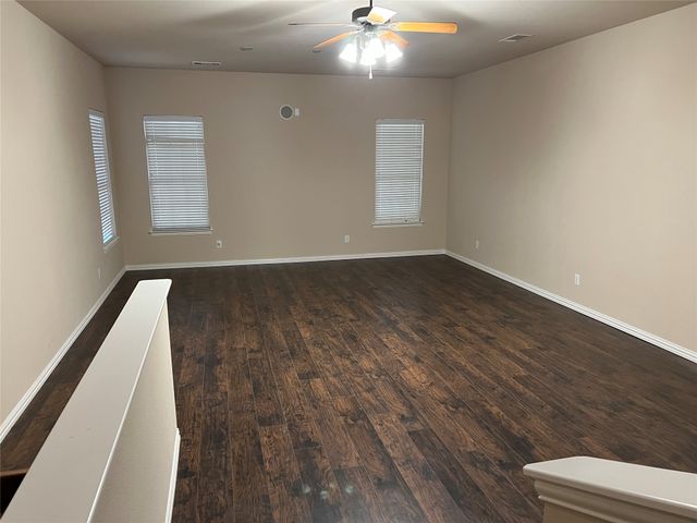 1803 E Branch Hollow Drive, Carrollton, TX 75007