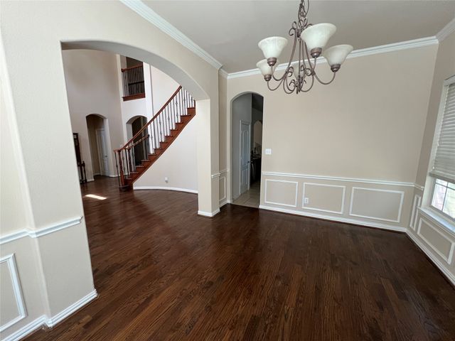 1803 E Branch Hollow Drive, Carrollton, TX 75007