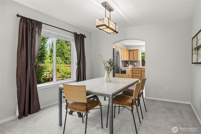27610 239th Place SE, Maple Valley, WA 98038