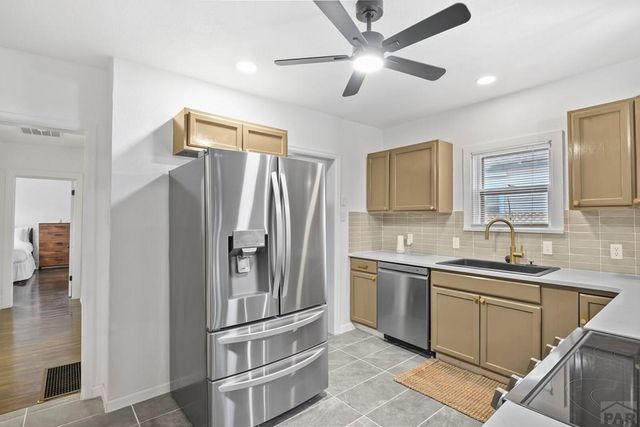1017 E Evans Ave, Pueblo, CO 81004