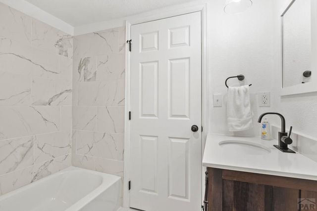 1017 E Evans Ave, Pueblo, CO 81004