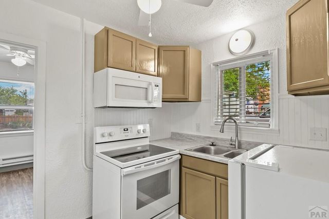 1017 E Evans Ave, Pueblo, CO 81004