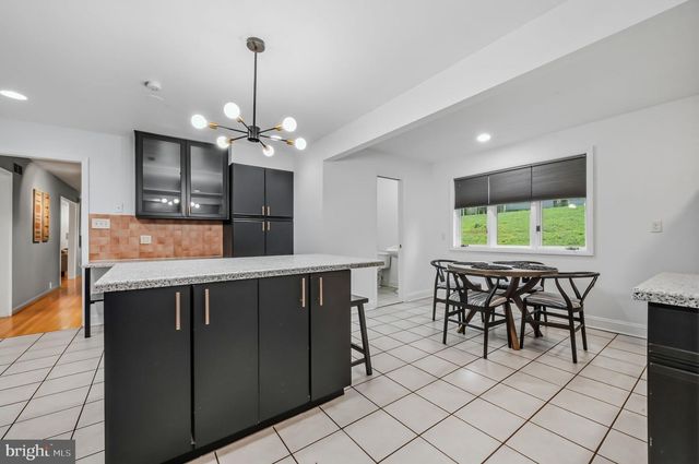 646 WOODVIEW DR, Hockessin, DE 19707