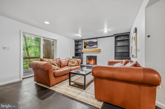 646 WOODVIEW DR, Hockessin, DE 19707
