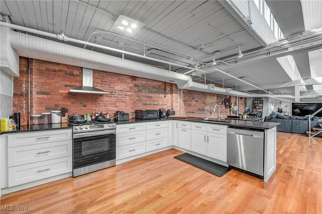 635 W Lakeside Avenue 602, Cleveland, OH 44113