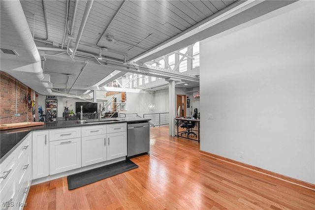 635 W Lakeside Avenue 602, Cleveland, OH 44113