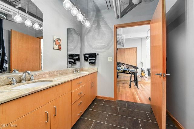 635 W Lakeside Avenue 602, Cleveland, OH 44113