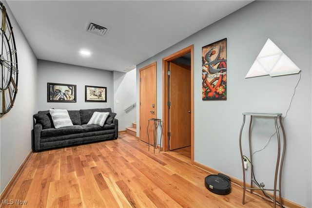 635 W Lakeside Avenue 602, Cleveland, OH 44113