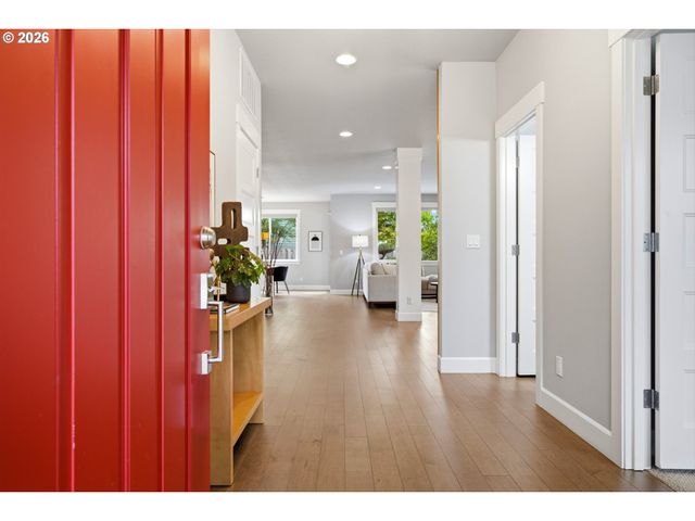 21428 Sw YORKSHIRE Way, Sherwood, OR 97140