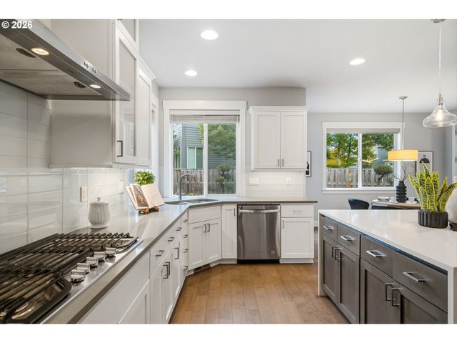 21428 Sw YORKSHIRE Way, Sherwood, OR 97140
