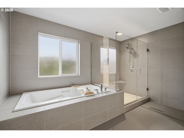 21428 Sw YORKSHIRE Way, Sherwood, OR 97140