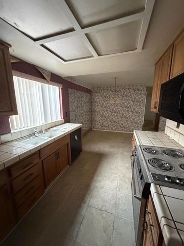 536 Capistrano Dr, Modesto, CA 95354