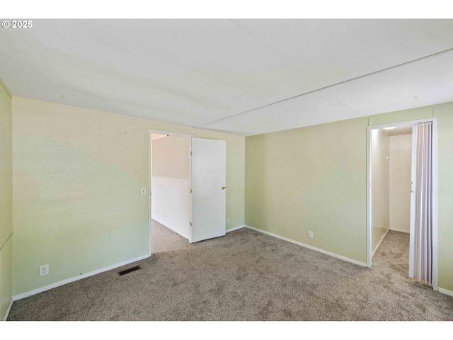 504 PUERTO VISTA Dr, Coos Bay, OR 97420