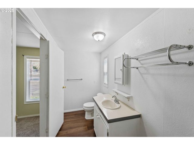 504 PUERTO VISTA Dr, Coos Bay, OR 97420