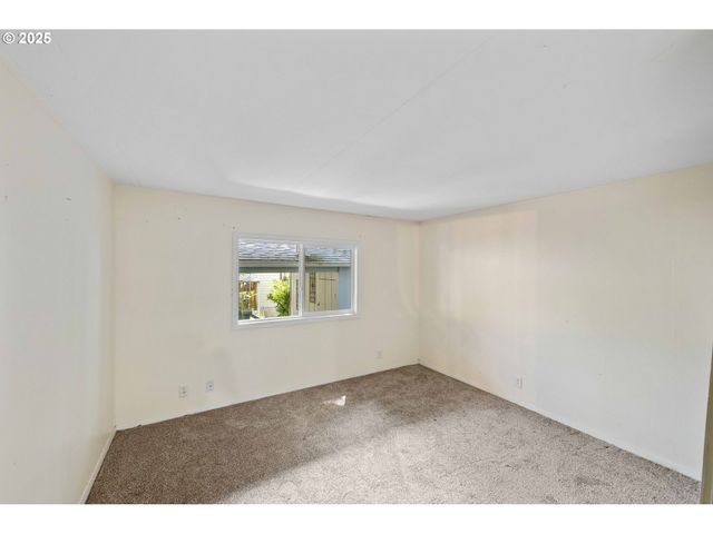 504 PUERTO VISTA Dr, Coos Bay, OR 97420