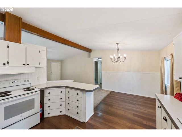 504 PUERTO VISTA Dr, Coos Bay, OR 97420