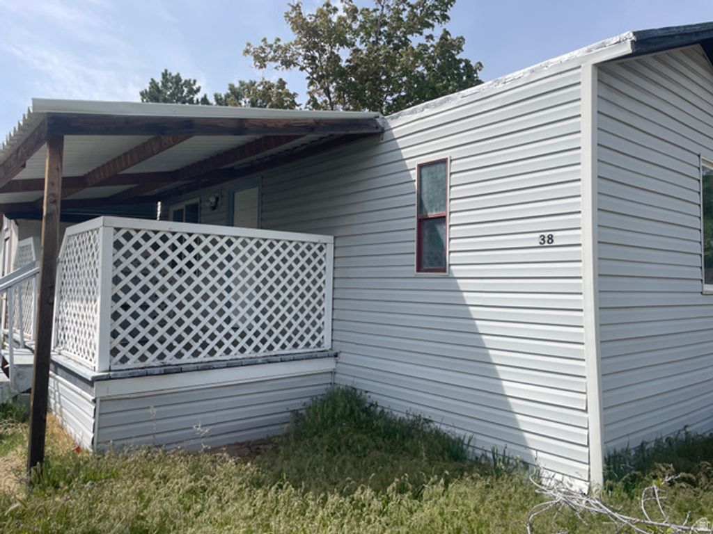 Image 1 of property listing at 1350 W 300 N #38, Clearfield, UT 84015