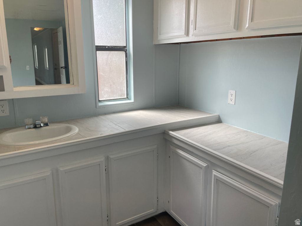 Image 15 of property listing at 1350 W 300 N #38, Clearfield, UT 84015