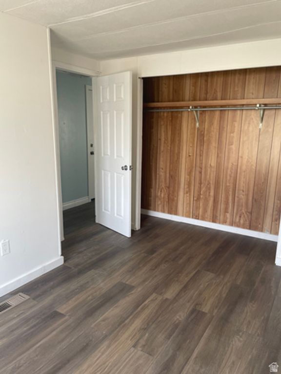 Image 6 of property listing at 1350 W 300 N #38, Clearfield, UT 84015
