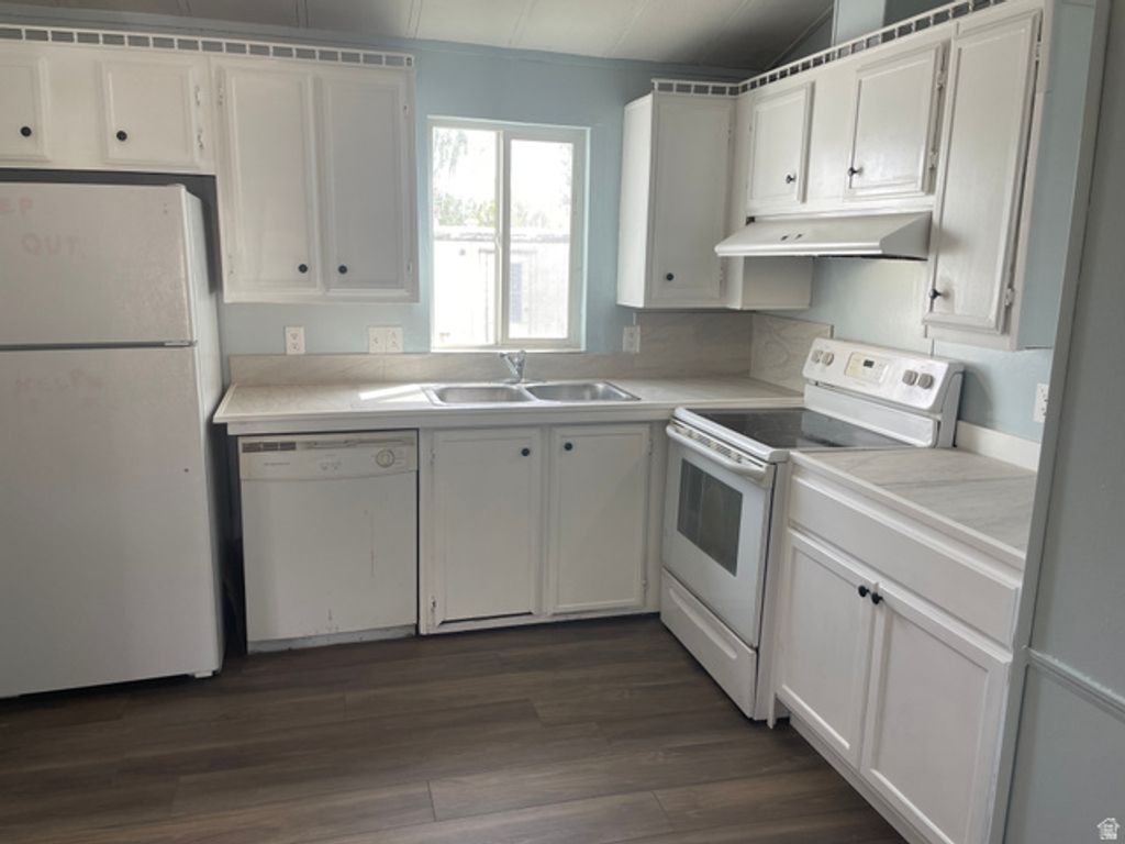 Image 9 of property listing at 1350 W 300 N #38, Clearfield, UT 84015
