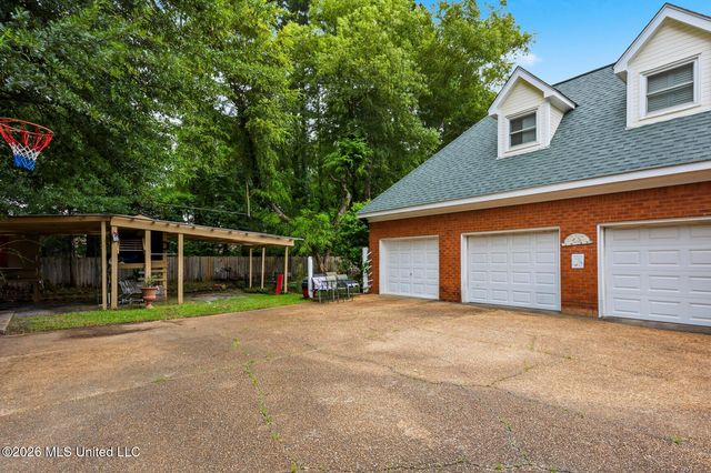 134 Brae Burn Drive, Jackson, MS 39211