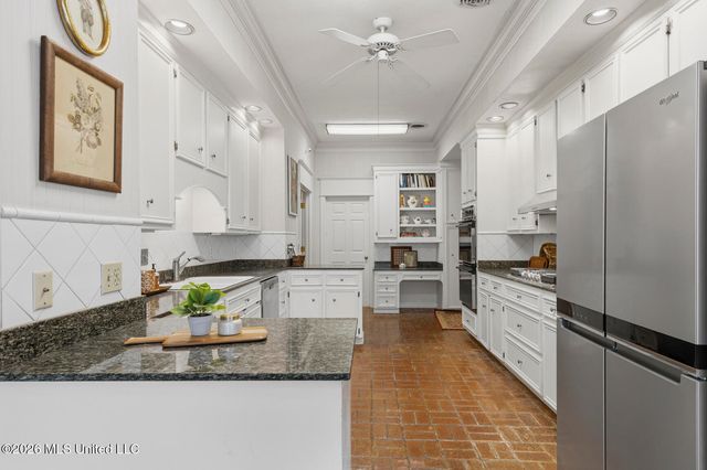 134 Brae Burn Drive, Jackson, MS 39211