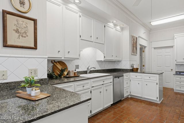 134 Brae Burn Drive, Jackson, MS 39211