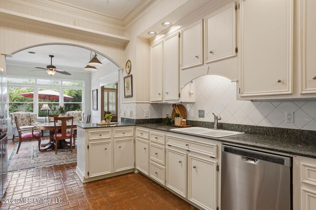 134 Brae Burn Drive, Jackson, MS 39211