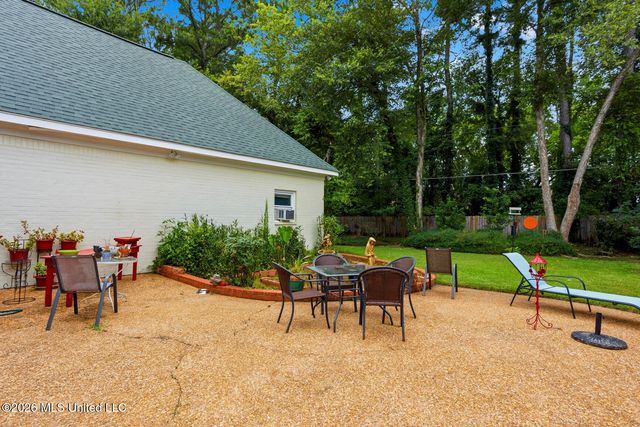 134 Brae Burn Drive, Jackson, MS 39211