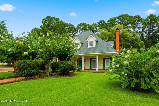 134 Brae Burn Drive, Jackson, MS 39211