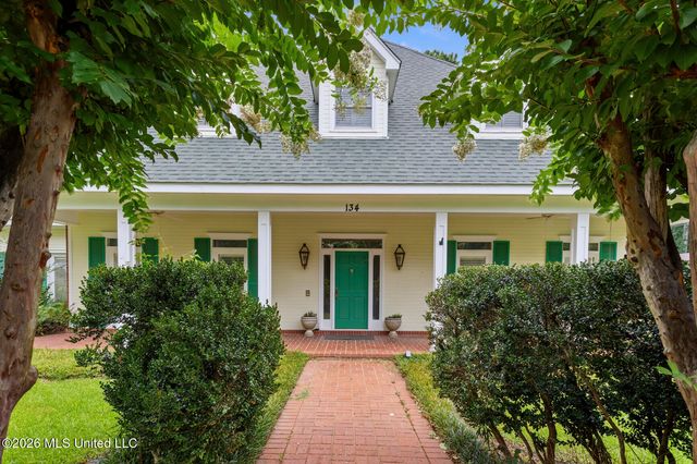 134 Brae Burn Drive, Jackson, MS 39211