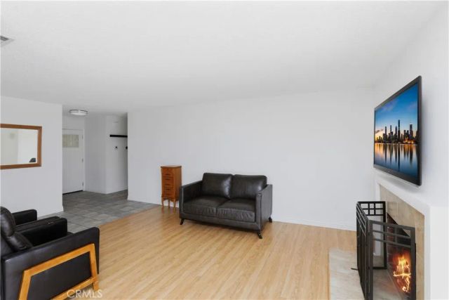 2097 Santa Barbara, Corona, CA 92882