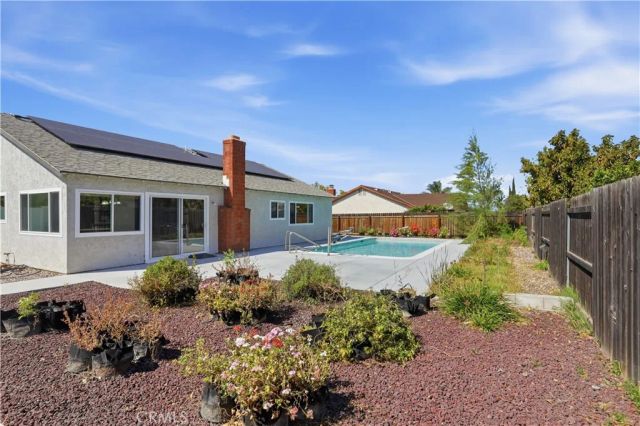 2097 Santa Barbara, Corona, CA 92882