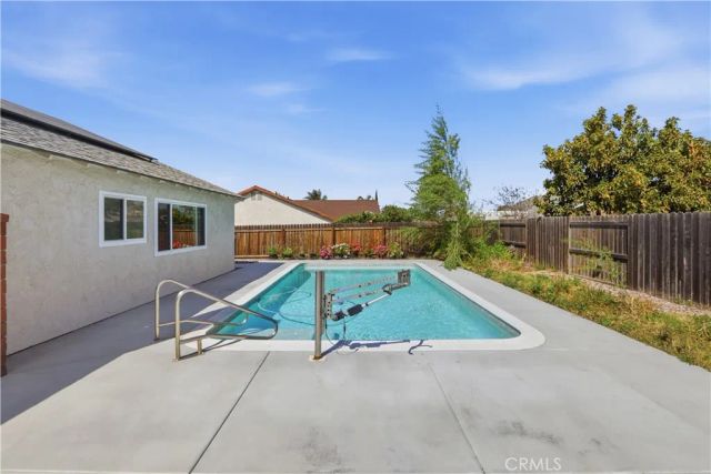 2097 Santa Barbara, Corona, CA 92882