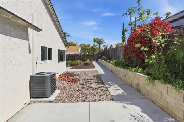 2097 Santa Barbara, Corona, CA 92882