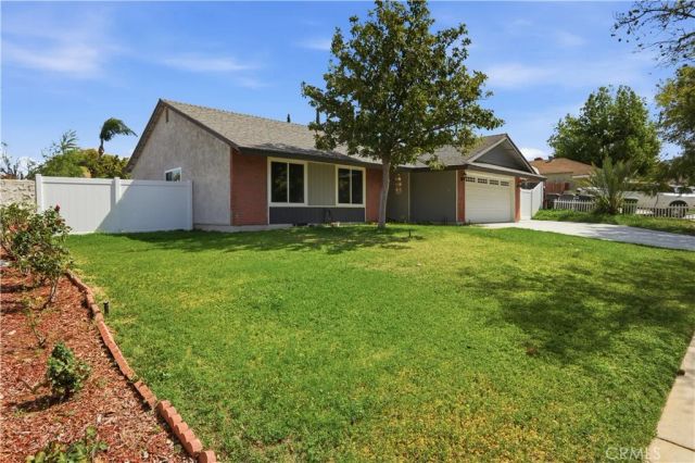 2097 Santa Barbara, Corona, CA 92882