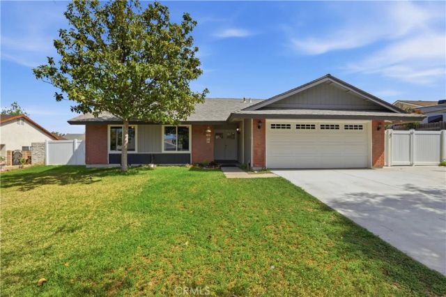 2097 Santa Barbara, Corona, CA 92882