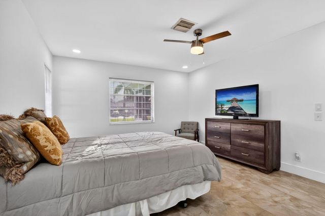 5093 Privet Place A, Delray Beach, FL 33484