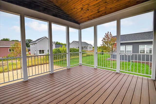 4074 Whistle Rock Circle, Deforest, WI 53532