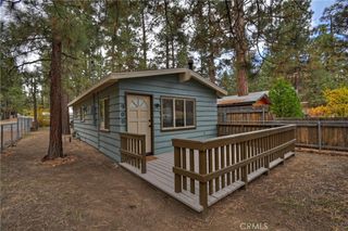 900 Robinhood Boulevard, Big Bear City, CA 92314