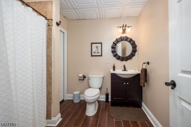 1 Turnberry Ln, Hardyston Twp., NJ 07419