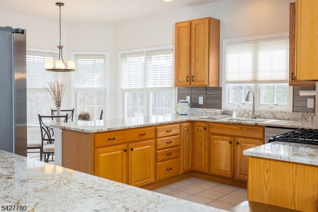 1 Turnberry Ln, Hardyston Twp., NJ 07419