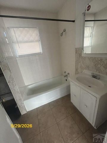 325 Michigan Ave, Pueblo, CO 81004