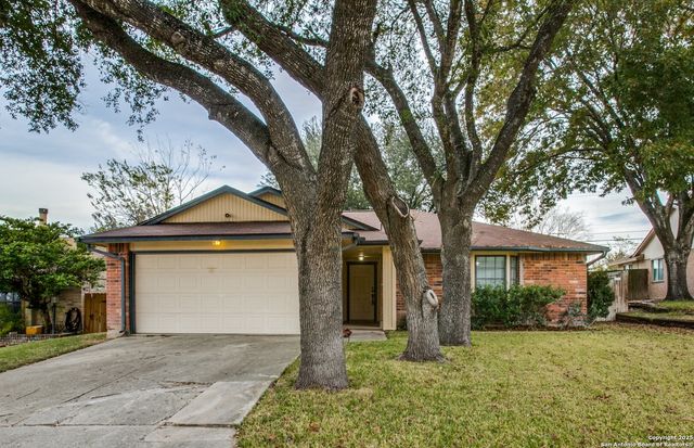 6103 John Chapman, San Antonio, TX 78240