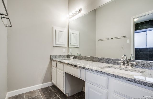 6103 John Chapman, San Antonio, TX 78240