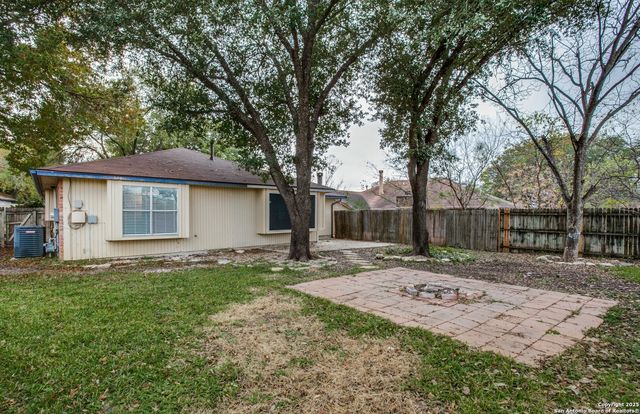 6103 John Chapman, San Antonio, TX 78240