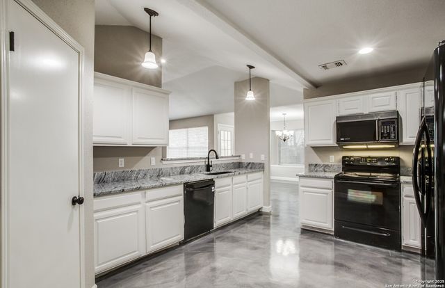 6103 John Chapman, San Antonio, TX 78240