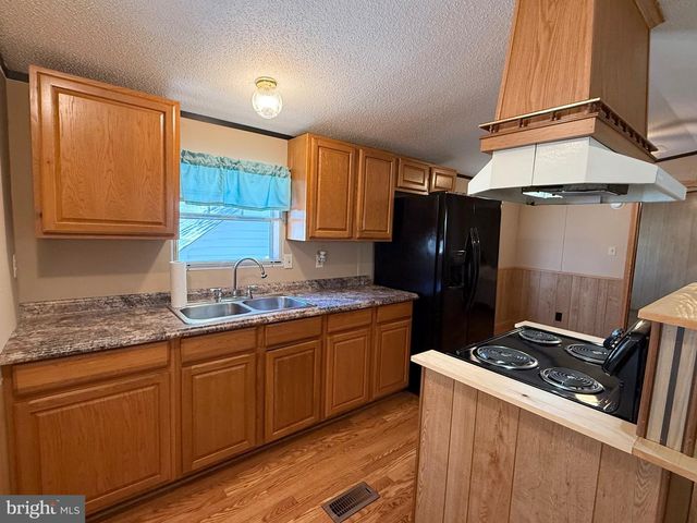 231 SAND CASTLE BLVD, Fruitland, MD 21826